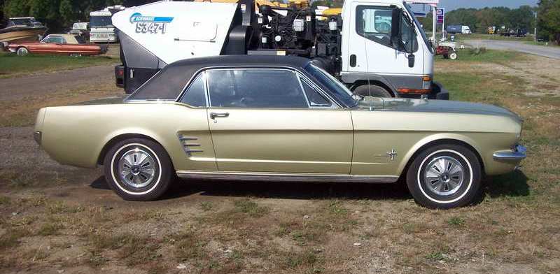 Sauterne Gold 1966 Mustang Hardtop