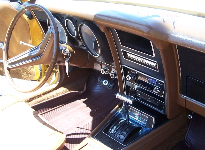 Dash close-up 1973 Mustang Convertible