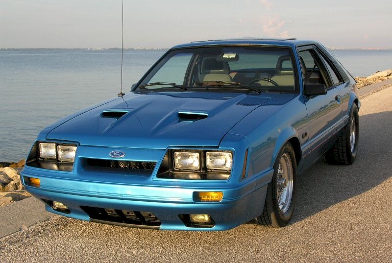 Medium Regatta Blue 1985 Mustang GT