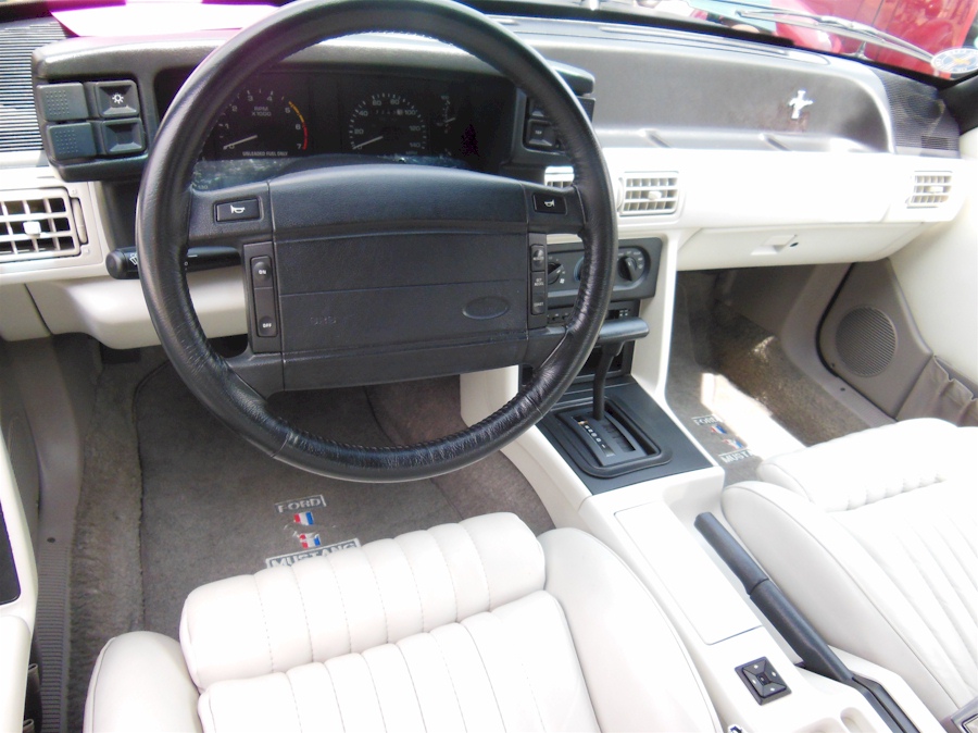 1990 Mustang Interior