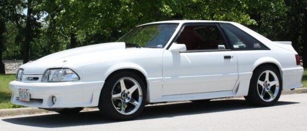 Oxford White 92 Mustang GT