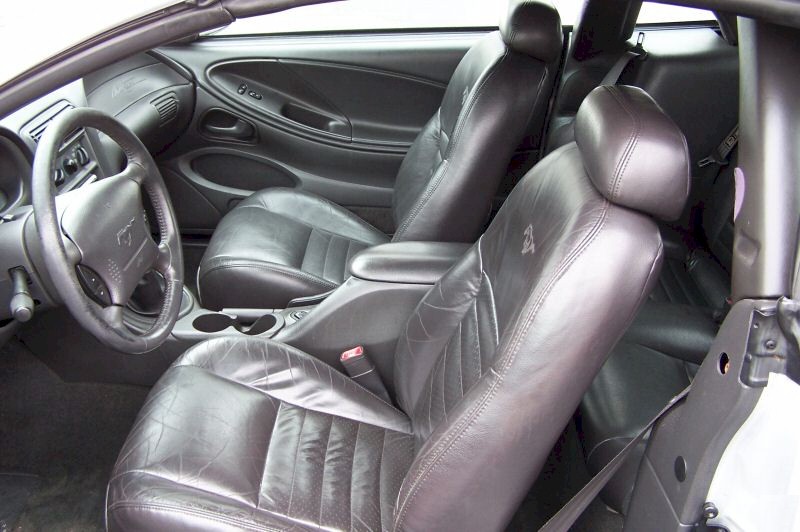 Silver 2000 GT Interior