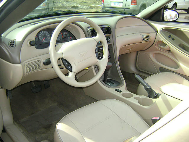 Tan Interior 2002 Mustang Coupe