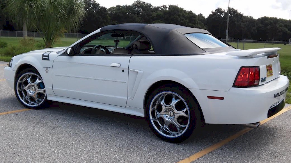 Oxford White 2003 Mustang Convertible