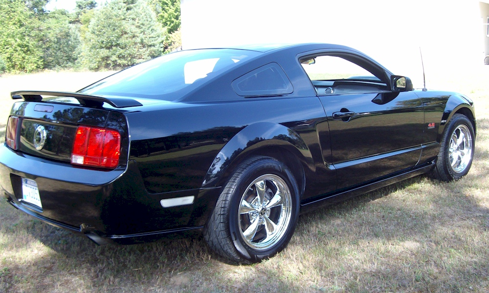 Black 2006 Mustang GT