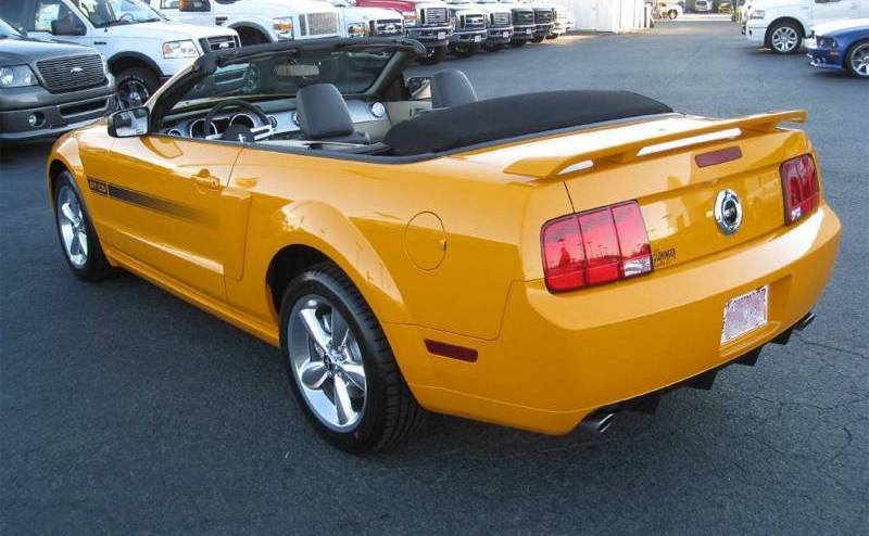 2008 Grabber Orange Mustang GT/CS Convertible