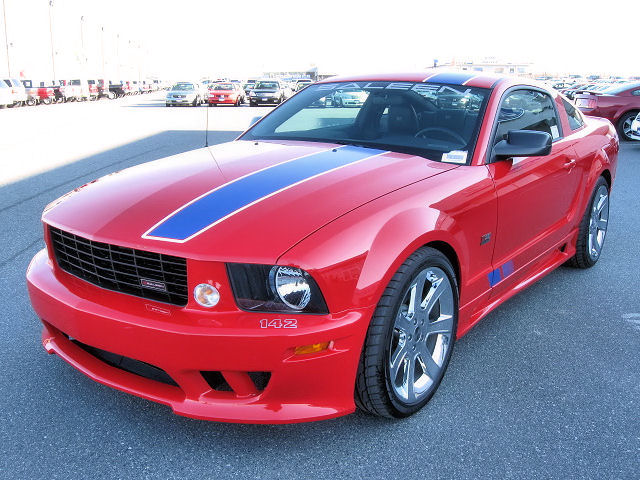 Torch Red with Blue Stripes 2008 Saleen American Flag Coupe