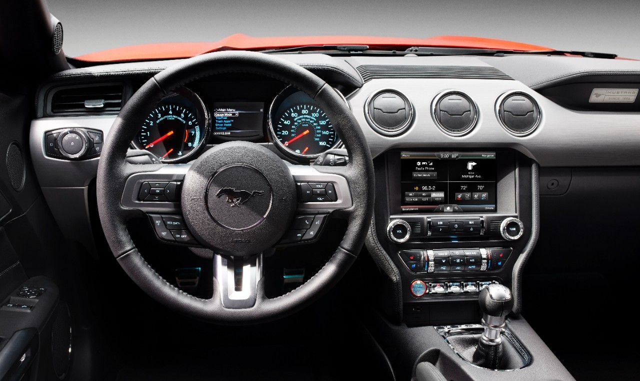 Dash View 2015 Mustang GT