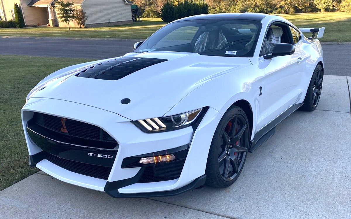 Oxford White 2020 Ford Mustang Shelby GT500 Fastback MustangAttitude