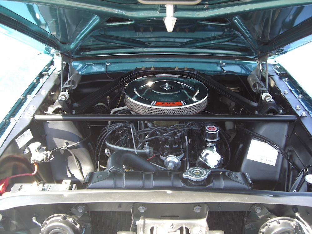 1965 Ford Mustang A-code 289ci 4V V8 engine