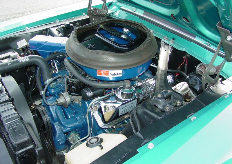 1968 Fod Mustang R code 428ci V8 engine (the Cobra Jet)