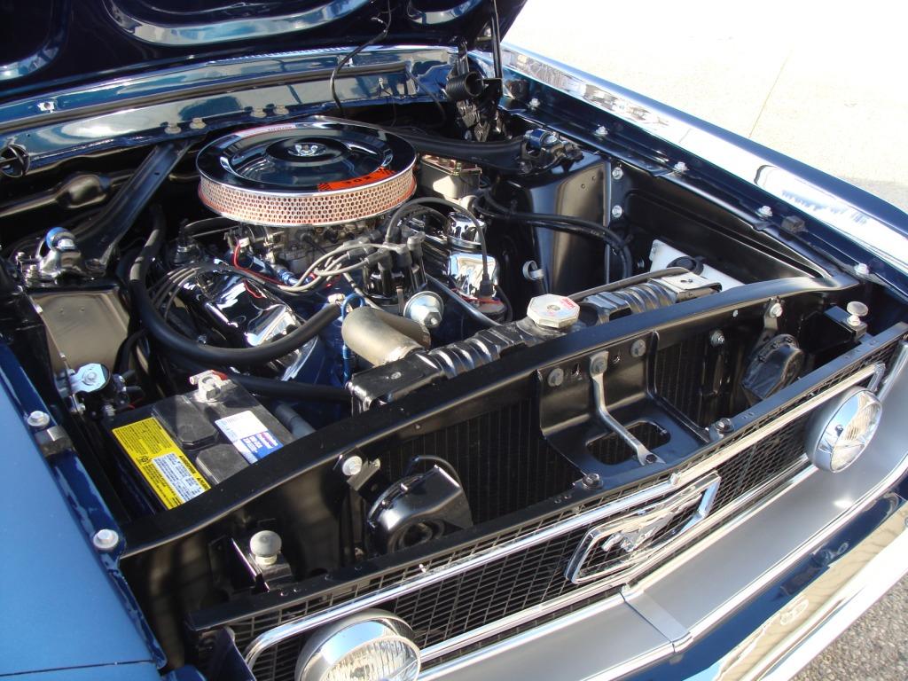 302ci V8 Engine