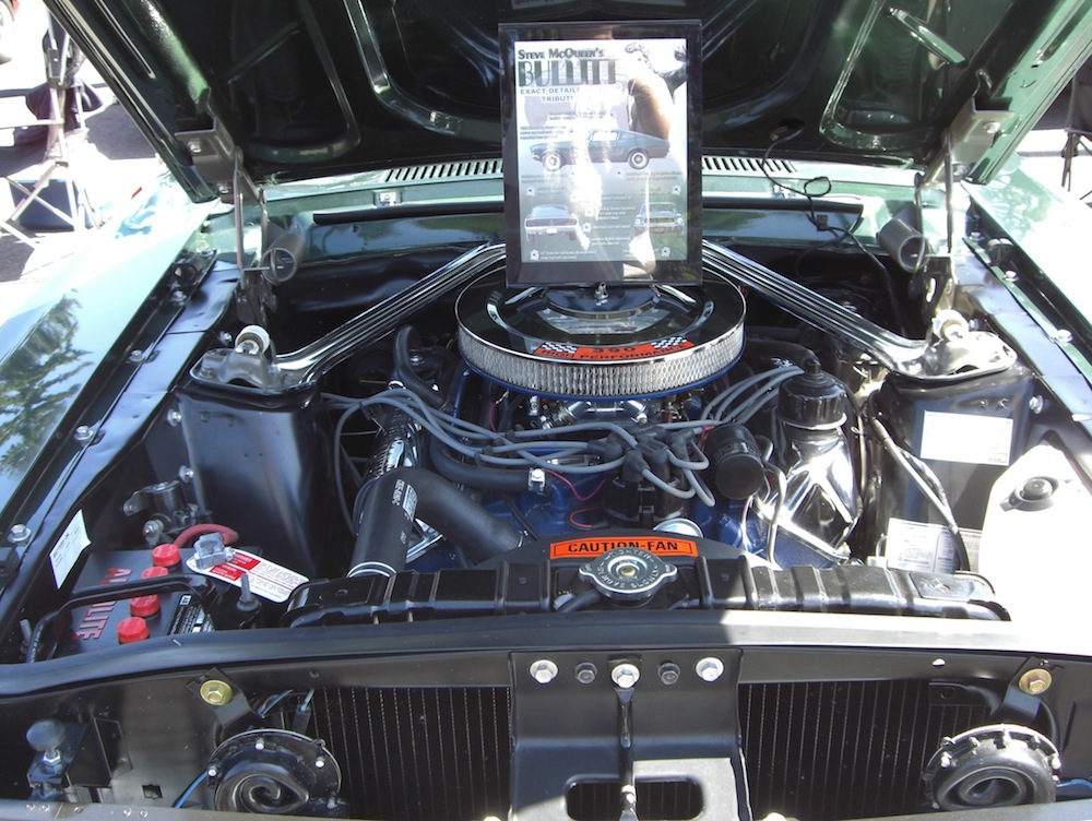 390ci V8 engine