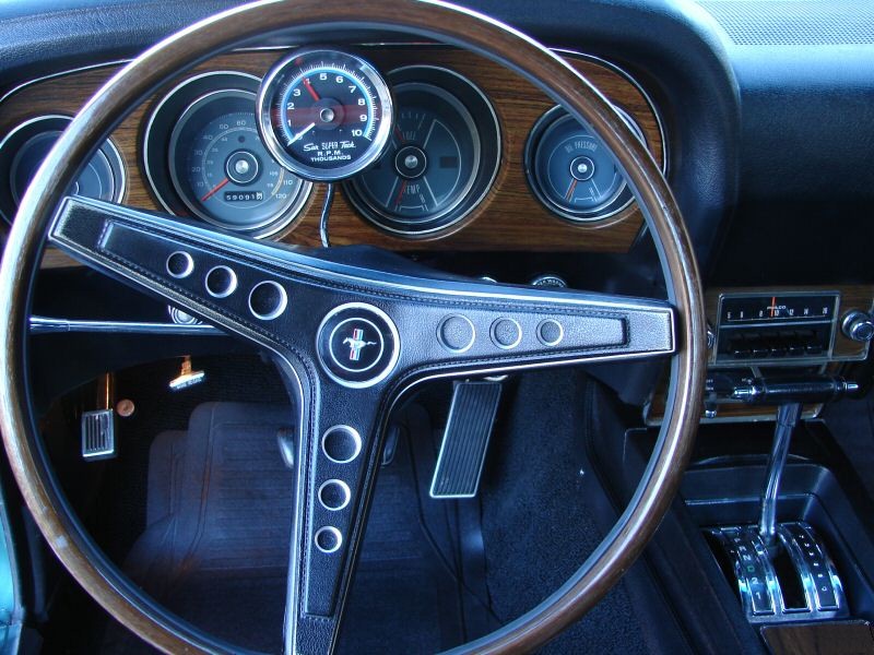 Dash close-up 1969 Mustang Mach 1