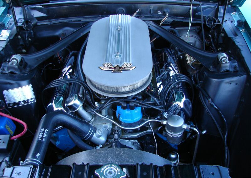 1965 Ford Galaxy 427 V8 engine