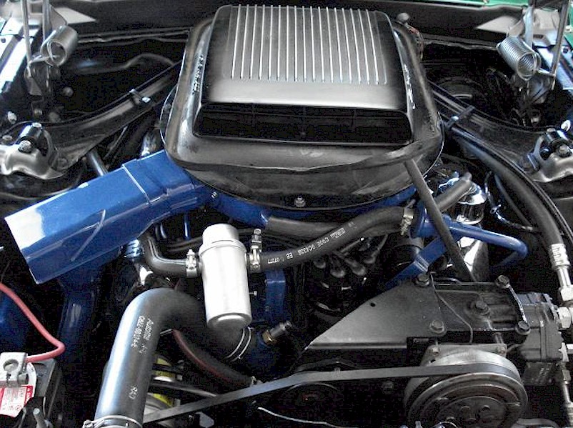 R-code V8 engine.