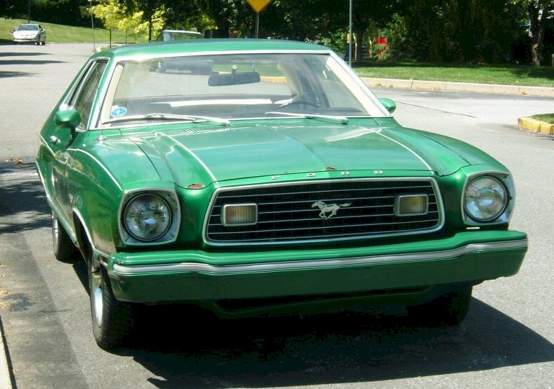 Emerald Glow 1977 Mustang