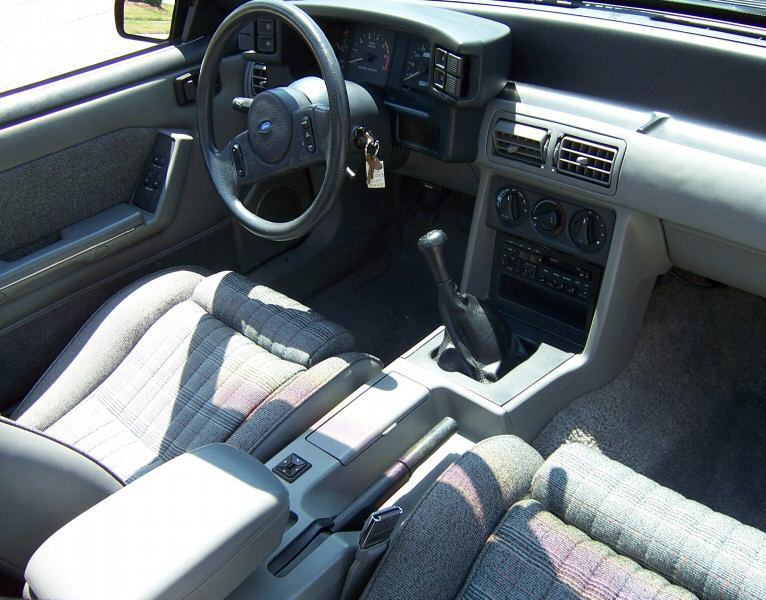 Interior 1987 Mustang GT hatchback