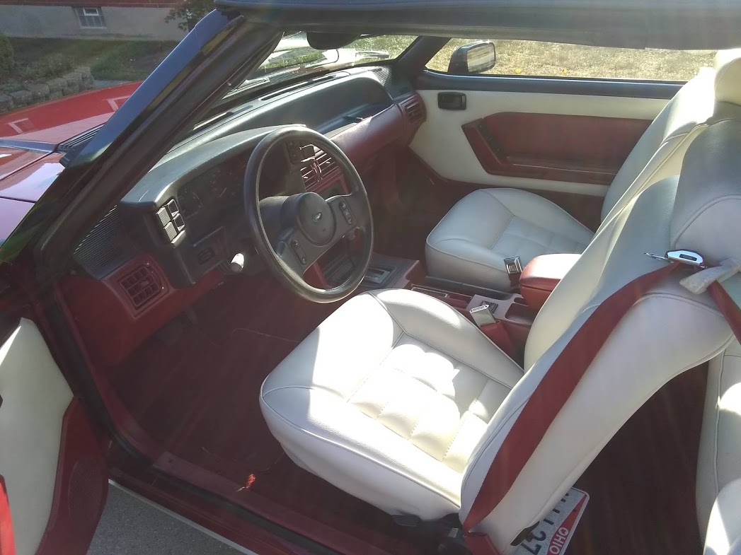 1989 Mustang LX Interior