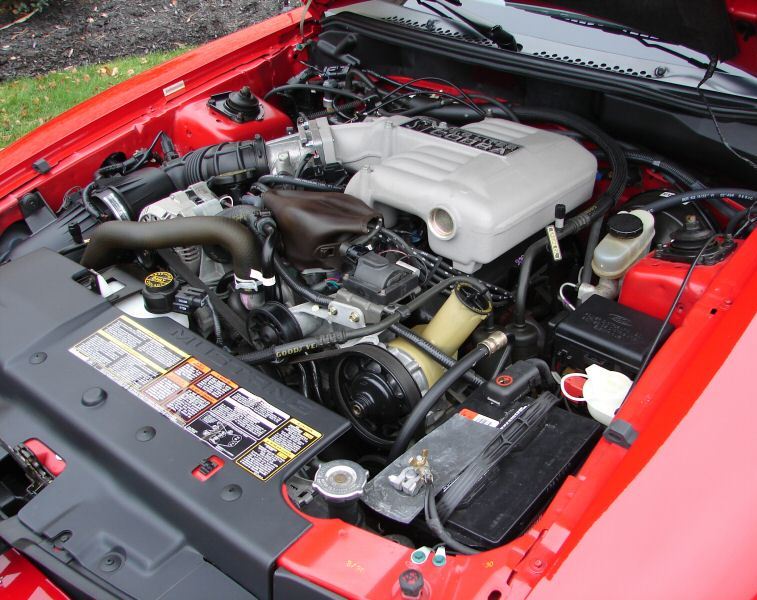 1994 D-code Cobra V8 engine