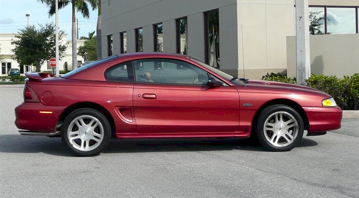 Laser Red 1998 Mustang GT Coupe Ford.