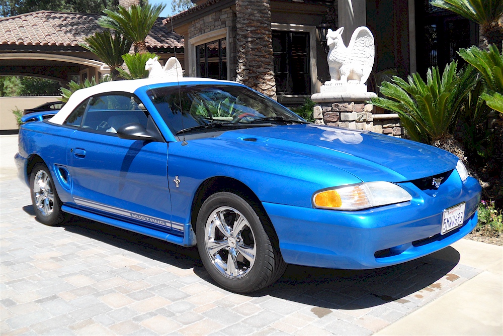 Bright Atlantic Blue 1998 Mustang convertible