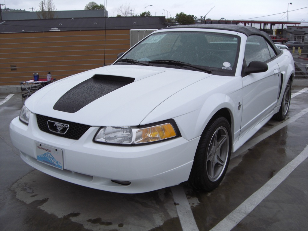 Crystal White 1999 Mustang GT 35th Anniversary Limited Edition Convertible