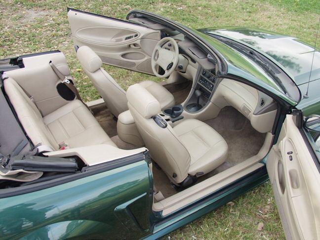 Interior 2000 Mustang Convertible
