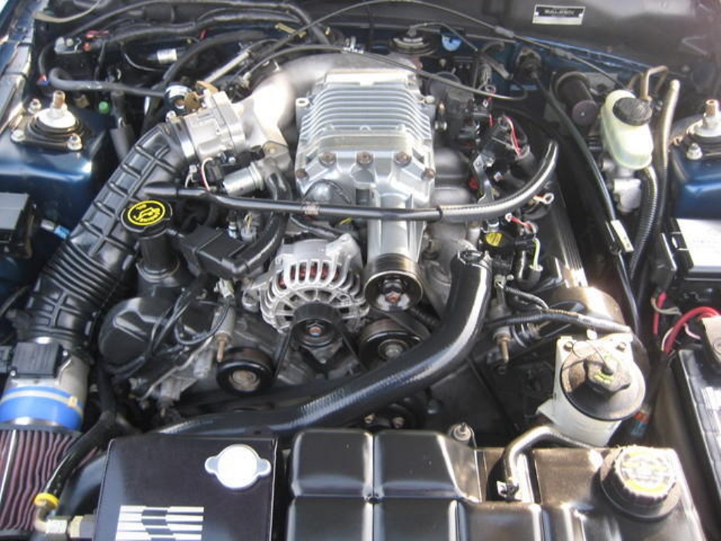 4.6L V8 Engine with Aftermarket Supercharger