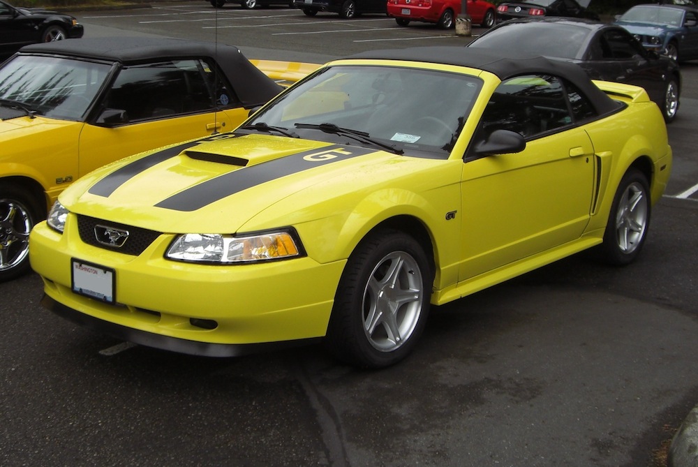 Spring Feature Zinc Yellow 2000 Mustang GT Convertible