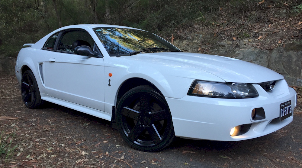 Oxford White 2002 Mustang Ccbra Coupe