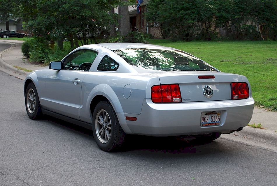 Satin Silver 2005 Mustang