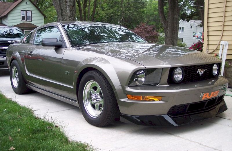 Gray 2005 Mustang GT
