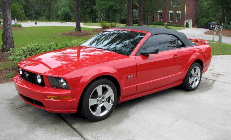 Red 2006 Mustang GT Convertible