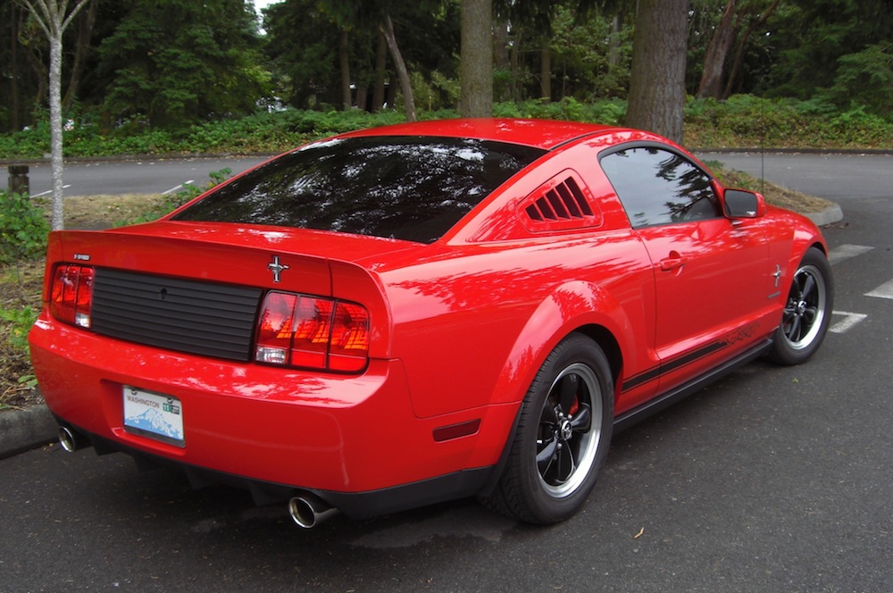 Custom Torch Red 2006 Mustang V6 Coupe