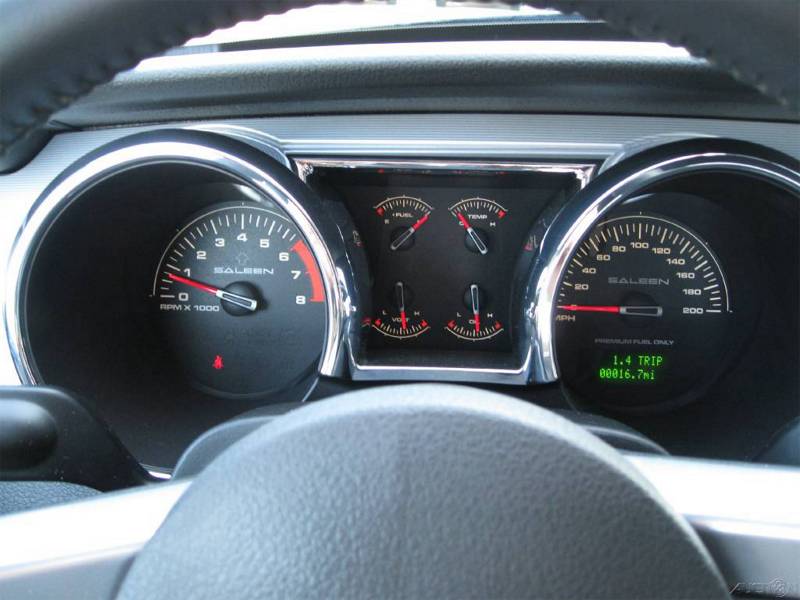 Dash 2008 Mustang Saleen RF Coupe