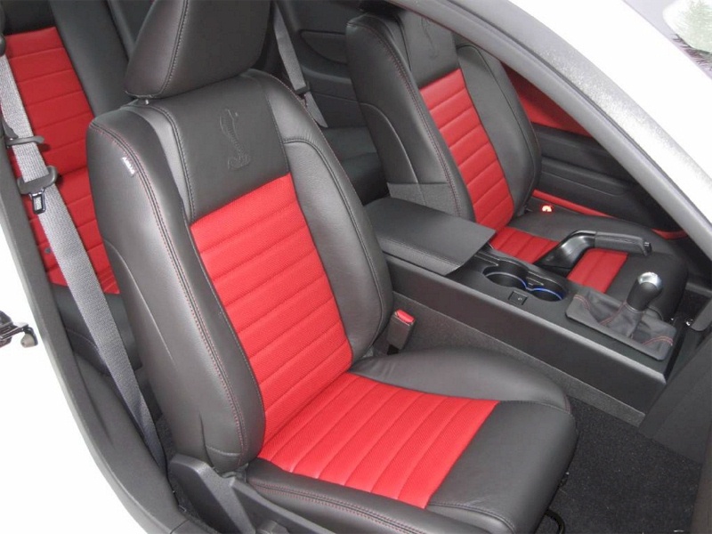 2009 Shelby GT-500 Red Stripe Seats