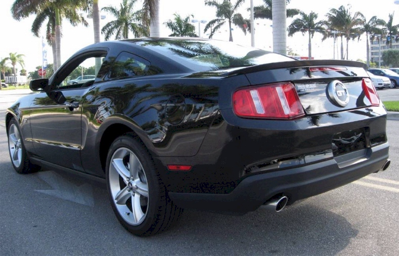 Black 2010 Mustang GT Coupe