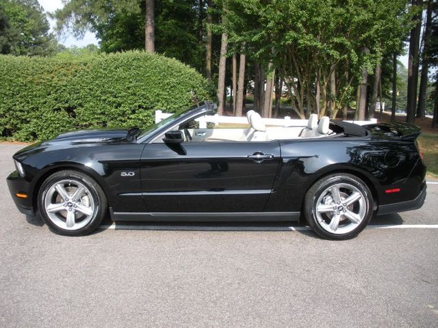 Black 2011 Mustang GT Convertible