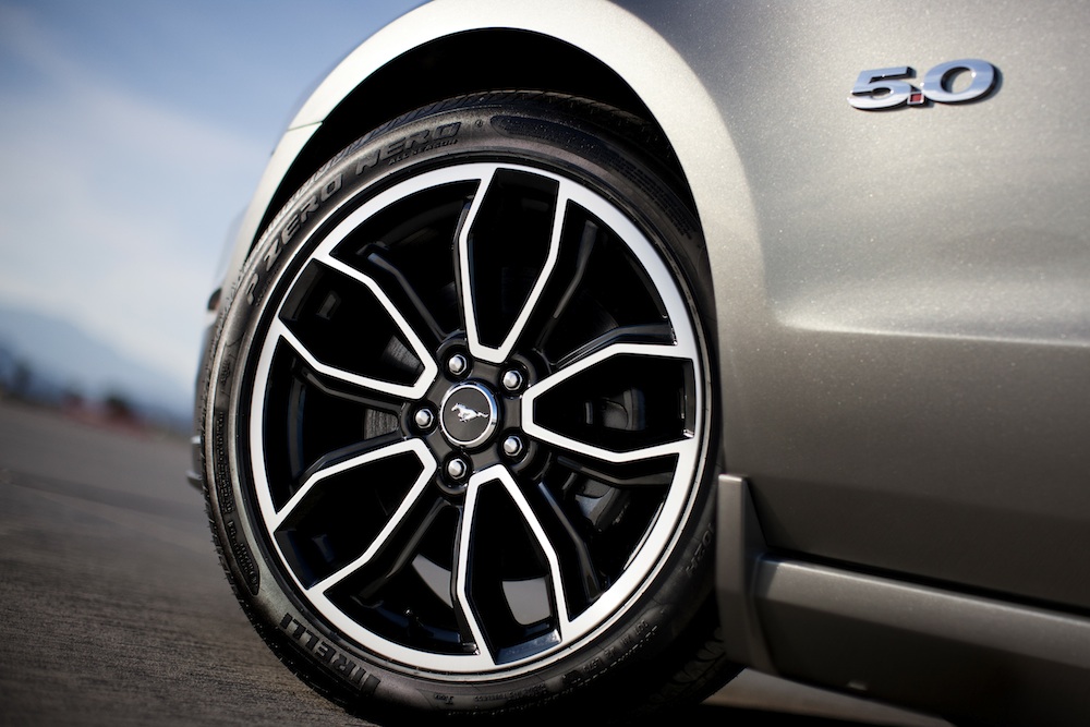 2013 Mustang GT wheels