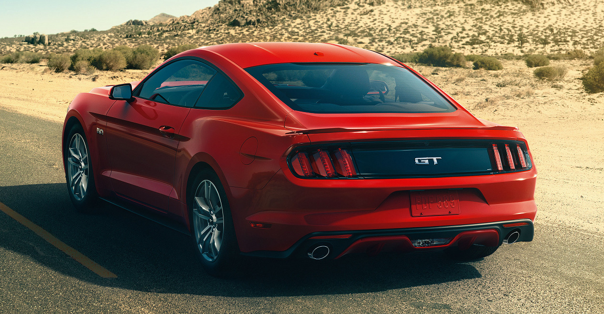 peek inside the 2015 Mustang GT