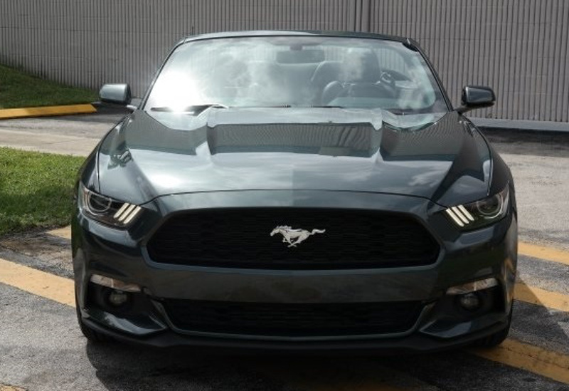 2016 Mustang front view