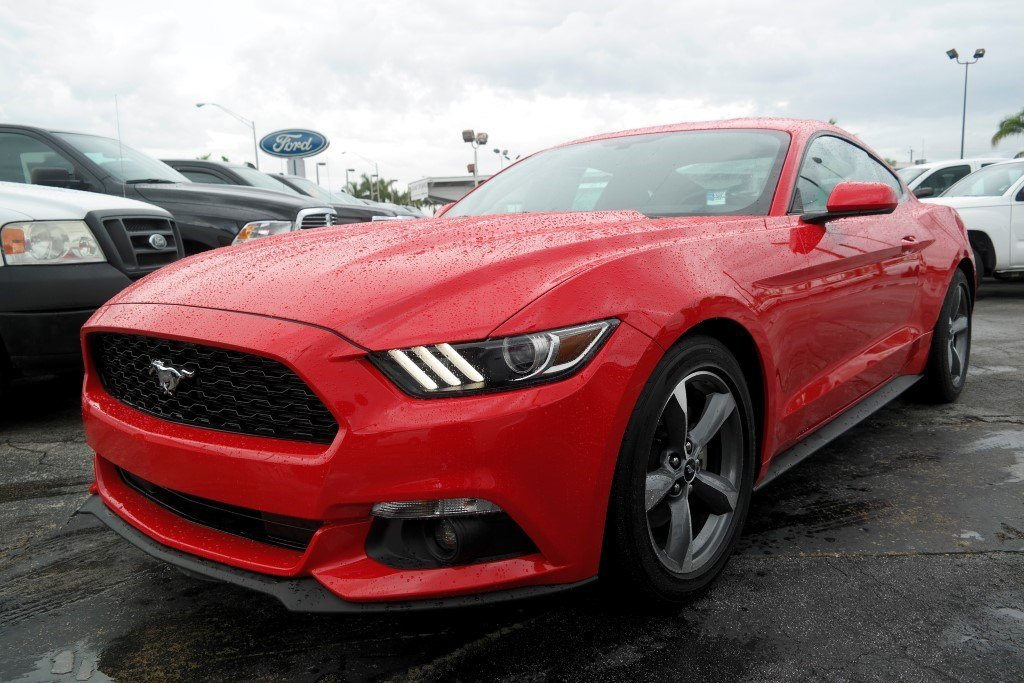 2016 Race Red Mustang V6