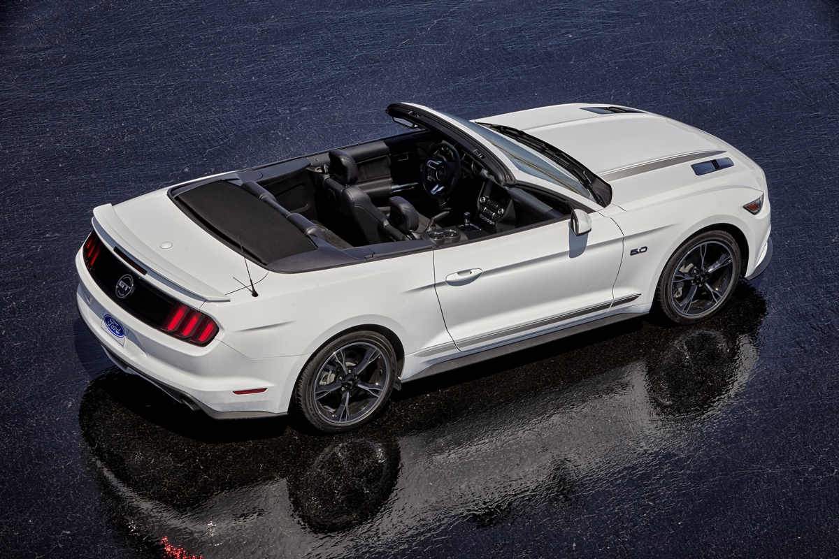 Oxford White 2016 Mustang GT California Special