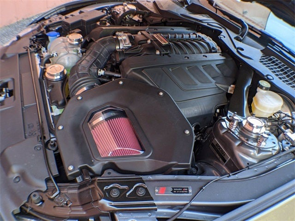 Roushcharged V8 760hp engine